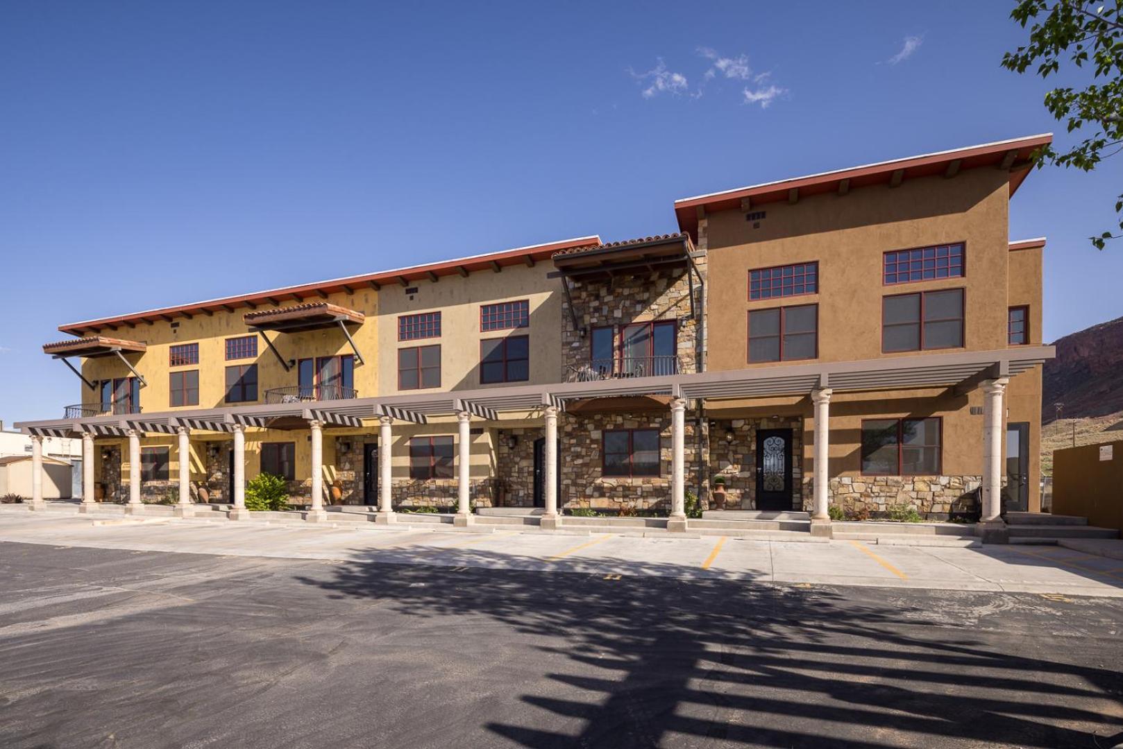 Unique Downtown Rental - La Dolce Vita Villas #5 모아브 외부 사진